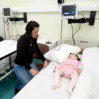 Операция на головном мозге в понедельник, дома во вторник